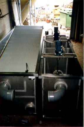 bandfilter+tanks3.jpg (11011 bytes)